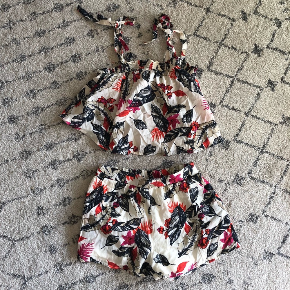 NWOT Target outfit set